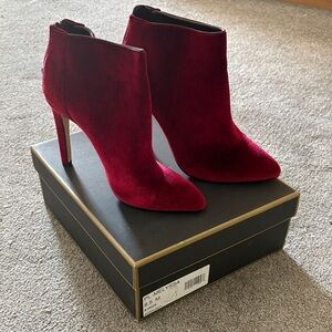 Ava & Aiden Burgundy Velvet Heeled Boots